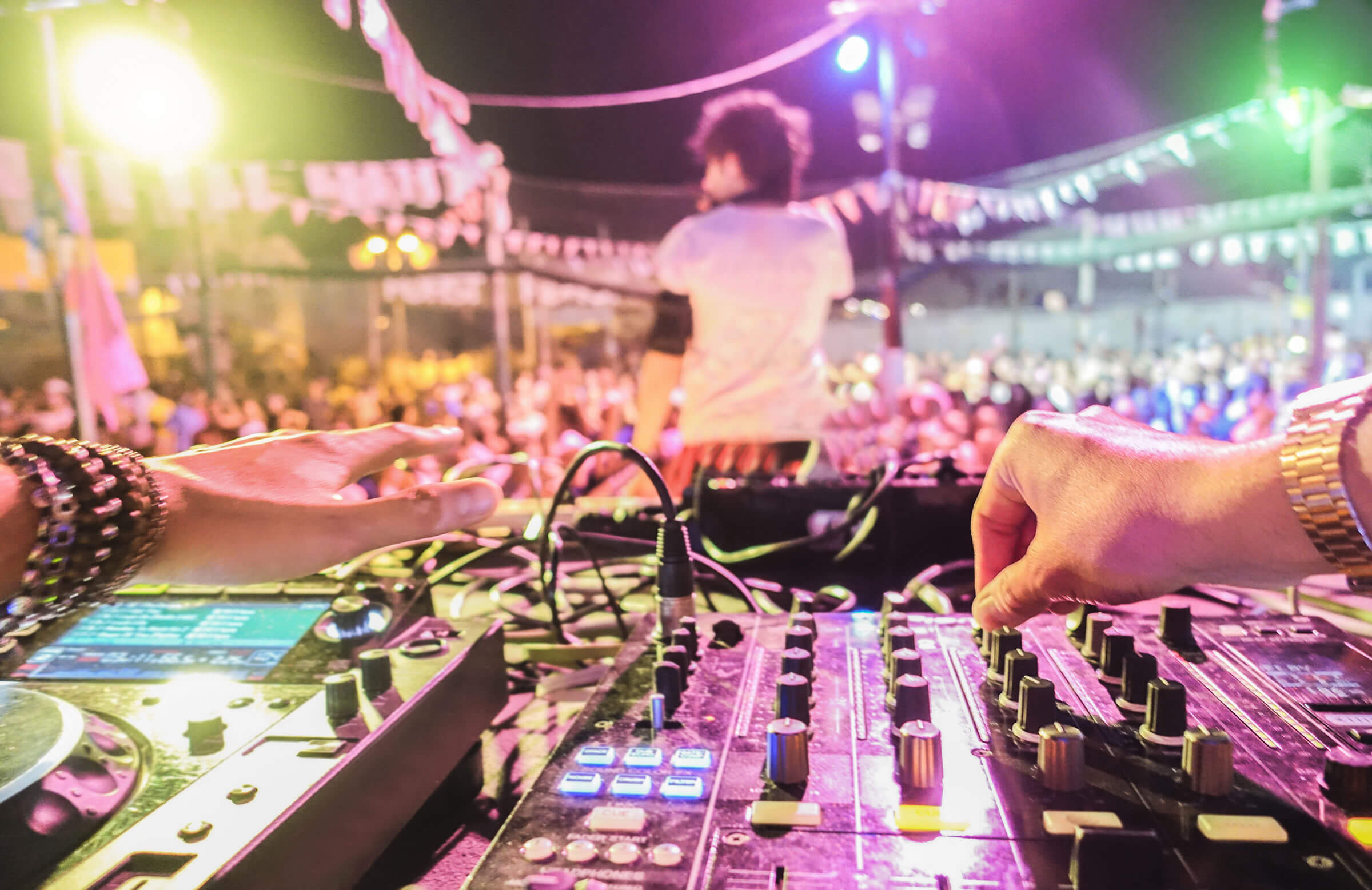 How To Begin DJing When You’re Broke as a Joke