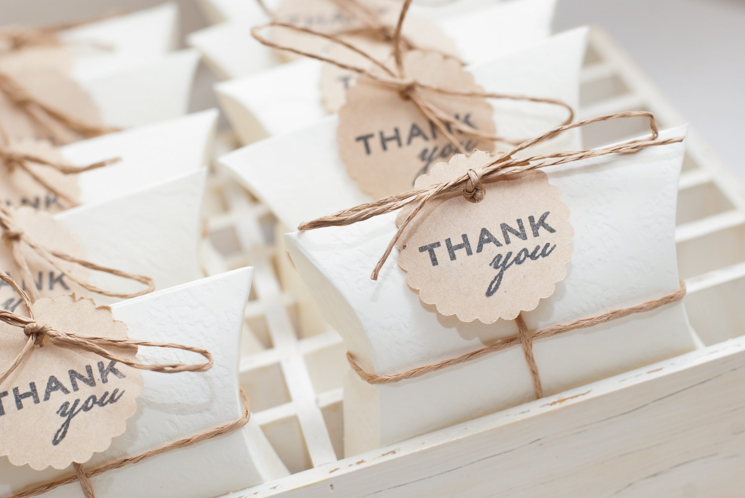 5 Wedding Favors to Wow Your Guests